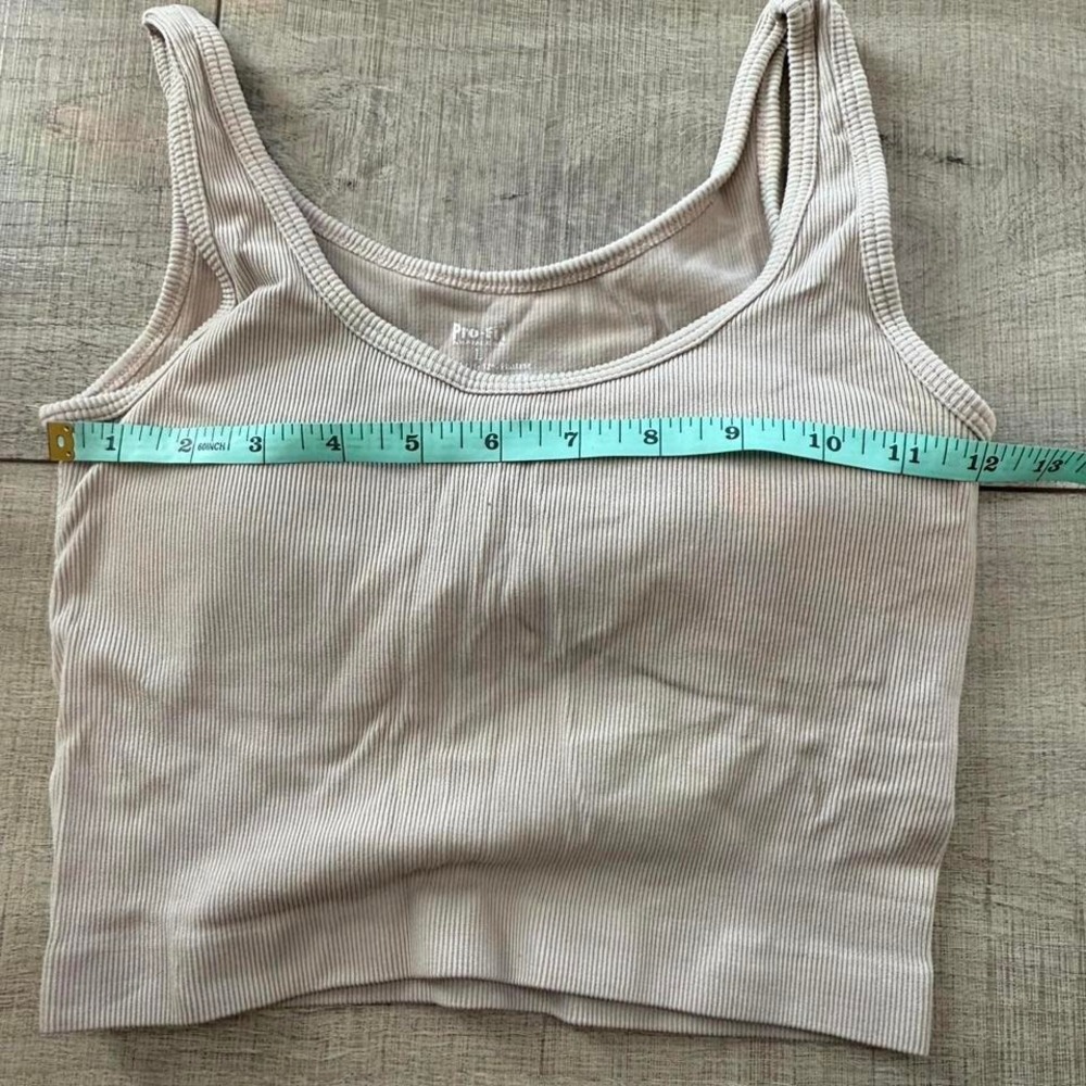 Beige Seamless Ribbed Crop Tank Top - fits S/M - Picture 4 of 5